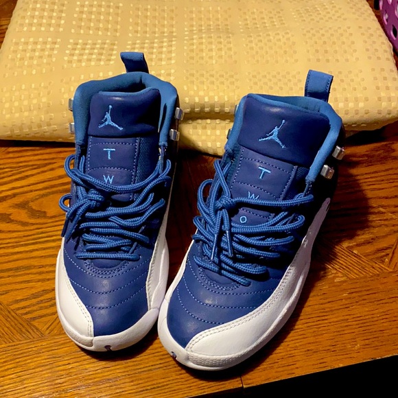 Jordan 12 retro indigo blue gs size $140